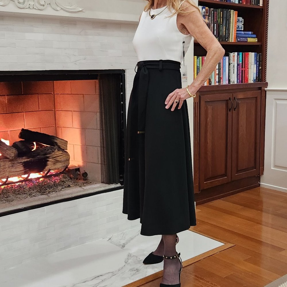 BLACK & WHITE DRESS BY CALVIN KLEIN, SIZE 2, NEW, NEVER WORN